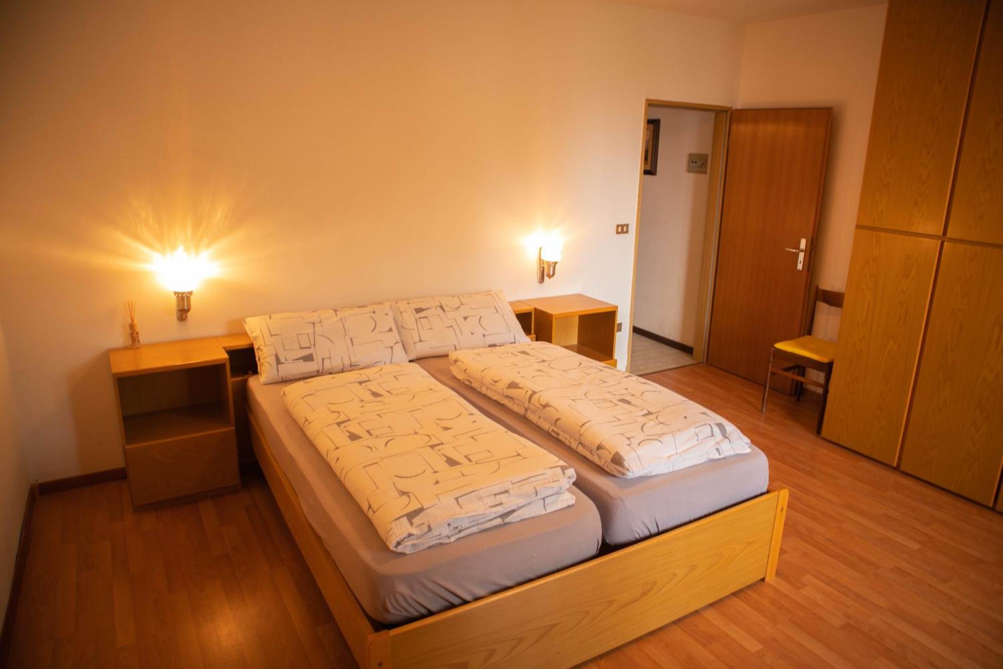 Apartments Max Mendola Exterior foto